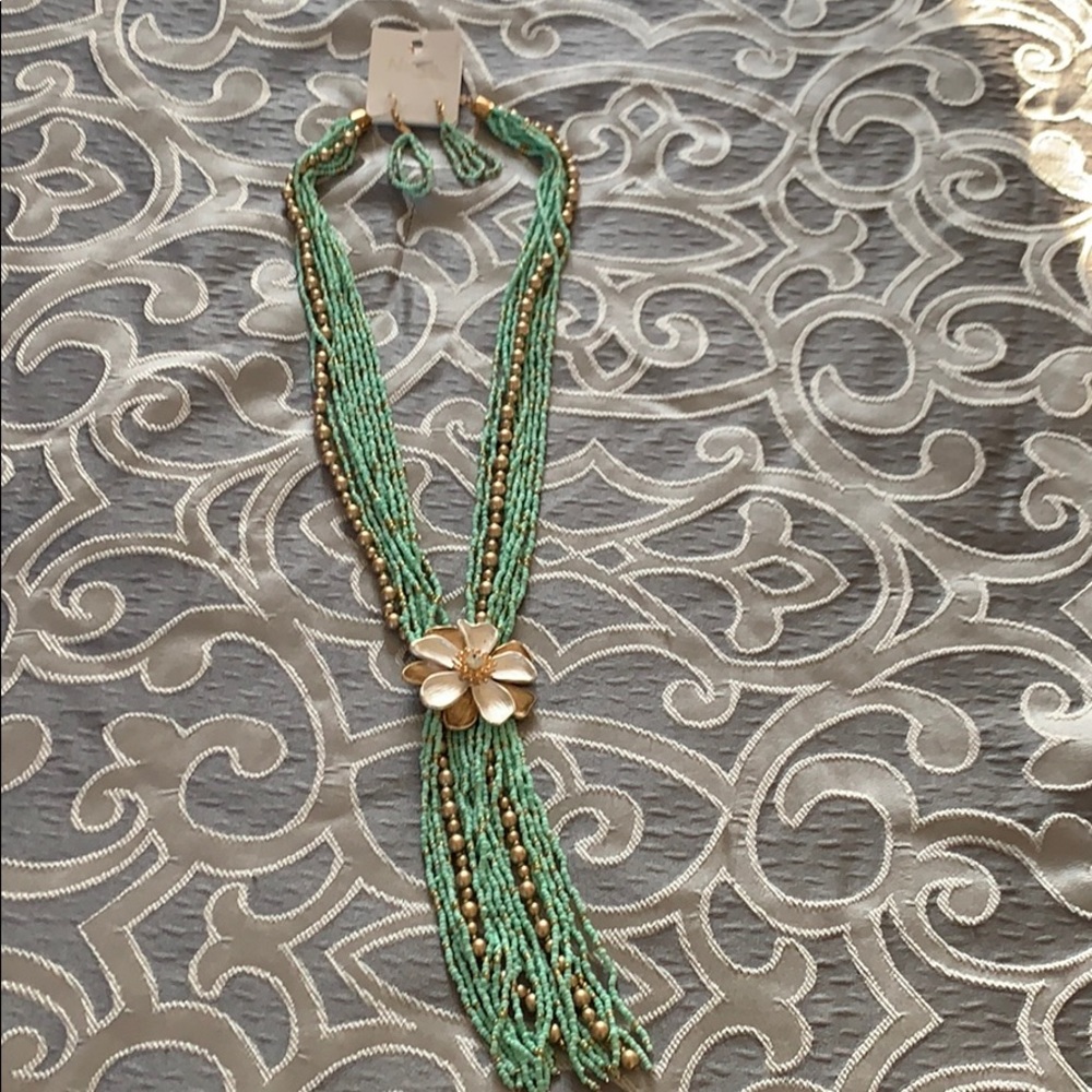 Earrings and necklace set